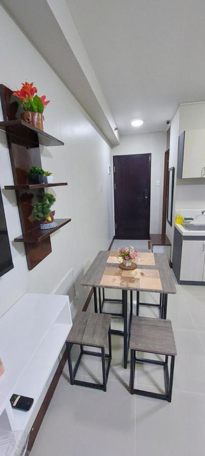 Dracarys Place 2 Condo With Balcony Unlimited Wifi Lapulapu City View Dış mekan fotoğraf