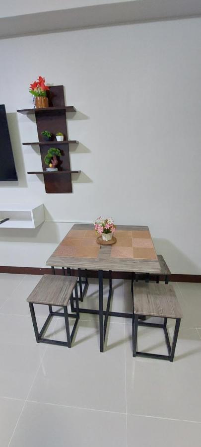 Dracarys Place 2 Condo With Balcony Unlimited Wifi Lapulapu City View Dış mekan fotoğraf