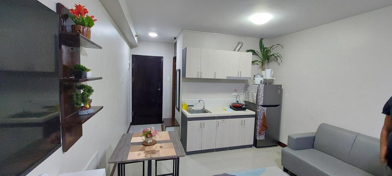 Dracarys Place 2 Condo With Balcony Unlimited Wifi Lapulapu City View Dış mekan fotoğraf