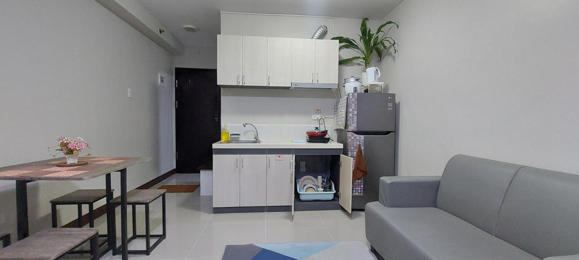 Dracarys Place 2 Condo With Balcony Unlimited Wifi Lapulapu City View Dış mekan fotoğraf