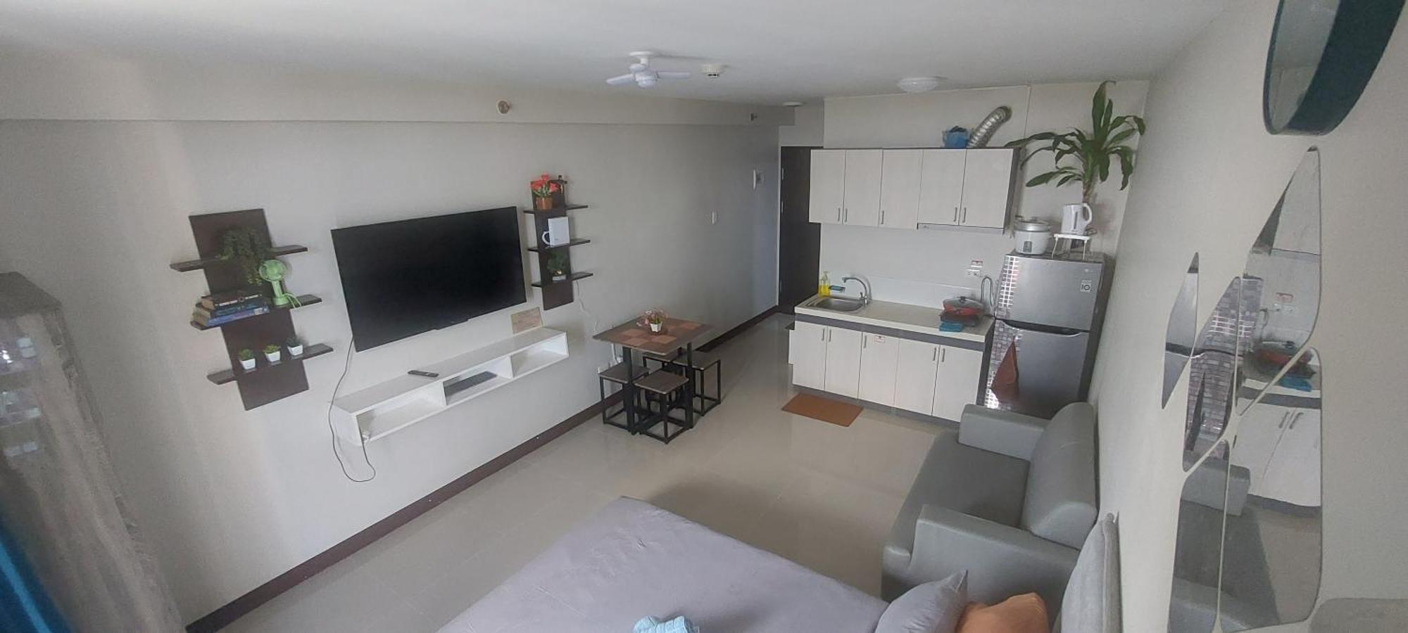 Dracarys Place 2 Condo With Balcony Unlimited Wifi Lapulapu City View Dış mekan fotoğraf