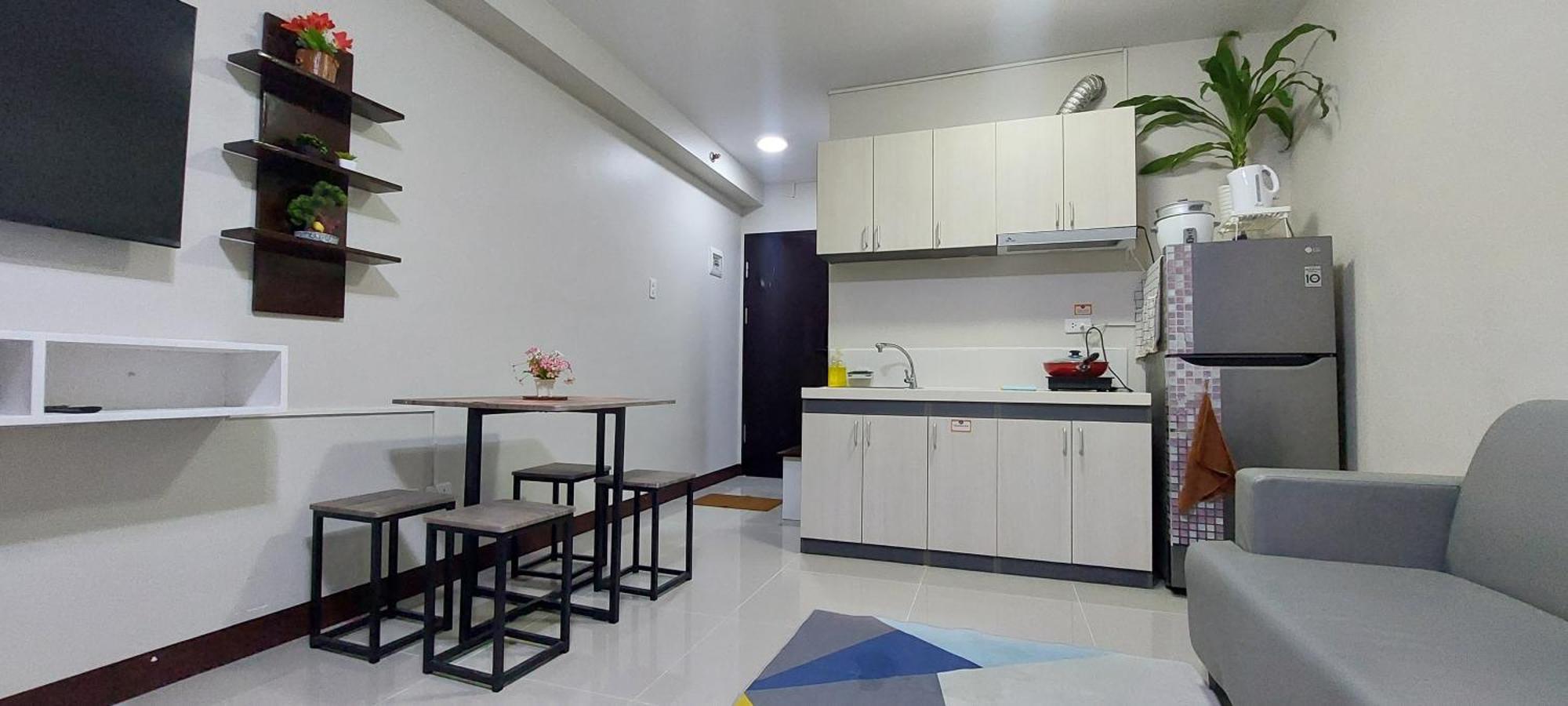 Dracarys Place 2 Condo With Balcony Unlimited Wifi Lapulapu City View Dış mekan fotoğraf